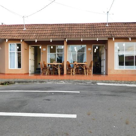 Condo Villa B27 Sleeps Five People - B28 Sleeps Six People - Price Includes Housekeeping Fees Not Taxes - Very Close To The Pool And Beach! Jaco Exterior photo